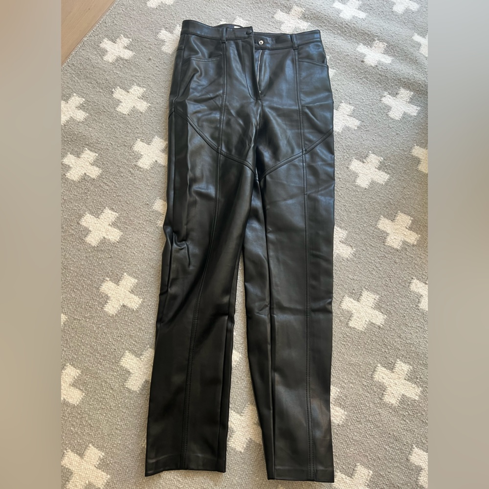 NWOT Aritzia Wilfred Leather Pants